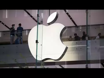 Apple to Start Using Its Own Screens in 2024