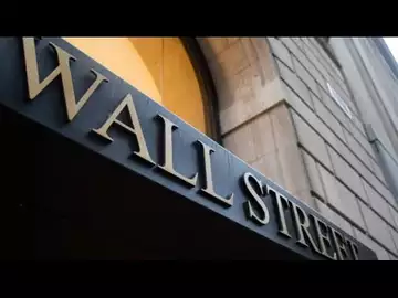 Wall Street Ends Year With No Huge Bonus Payouts