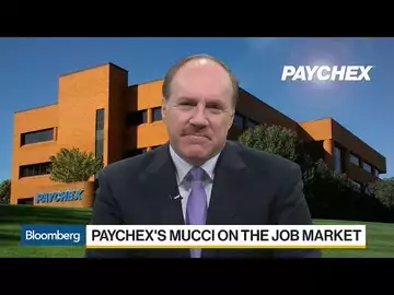 Paychex CEO Sees Positive Wage Pressure in Amazon's Pay Raise