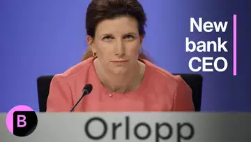 Orlopp Named First Female Commerzbank CEO as UniCredit Bid Looms