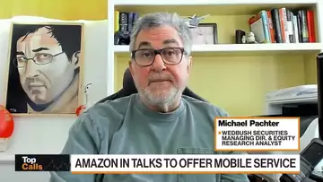 Top Calls: Amazon in Talks to Offer Mobile Services