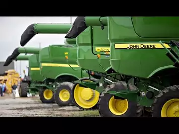 Deere Profit Outlook Disappoints as Equipment Demand Slows