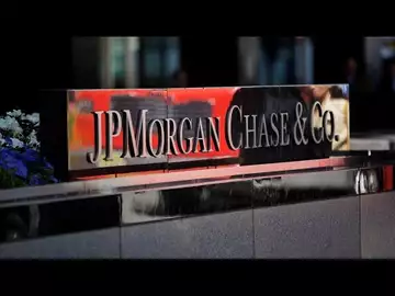 JPMorgan Shares Tumble After Tempering Revenue Optimism