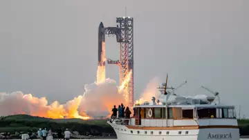 SpaceX’s First Midair Rocket Catch