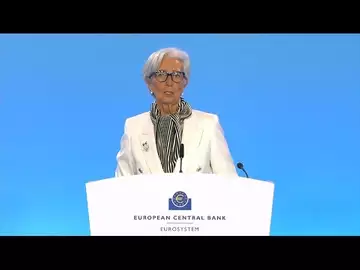 ECB’s Christine Lagarde Stands by Comments on Rate-Cut Timing