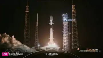 SpaceX Falcon 9 Launches Starlink 6-33