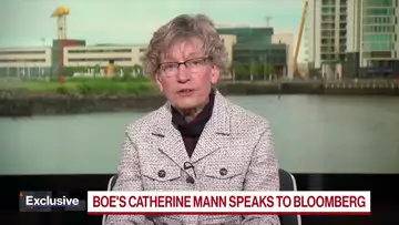 BOE's Mann Explains Her Vote Switch, Weighs in on Rate Cut Expectations